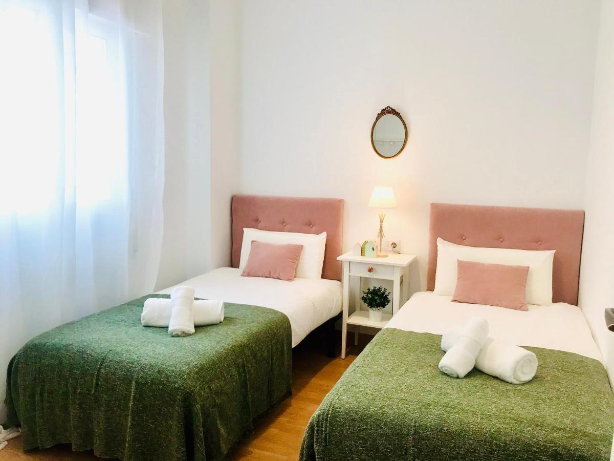 Gleaming & Well Located Apartment In Malaga Center Εξωτερικό φωτογραφία
