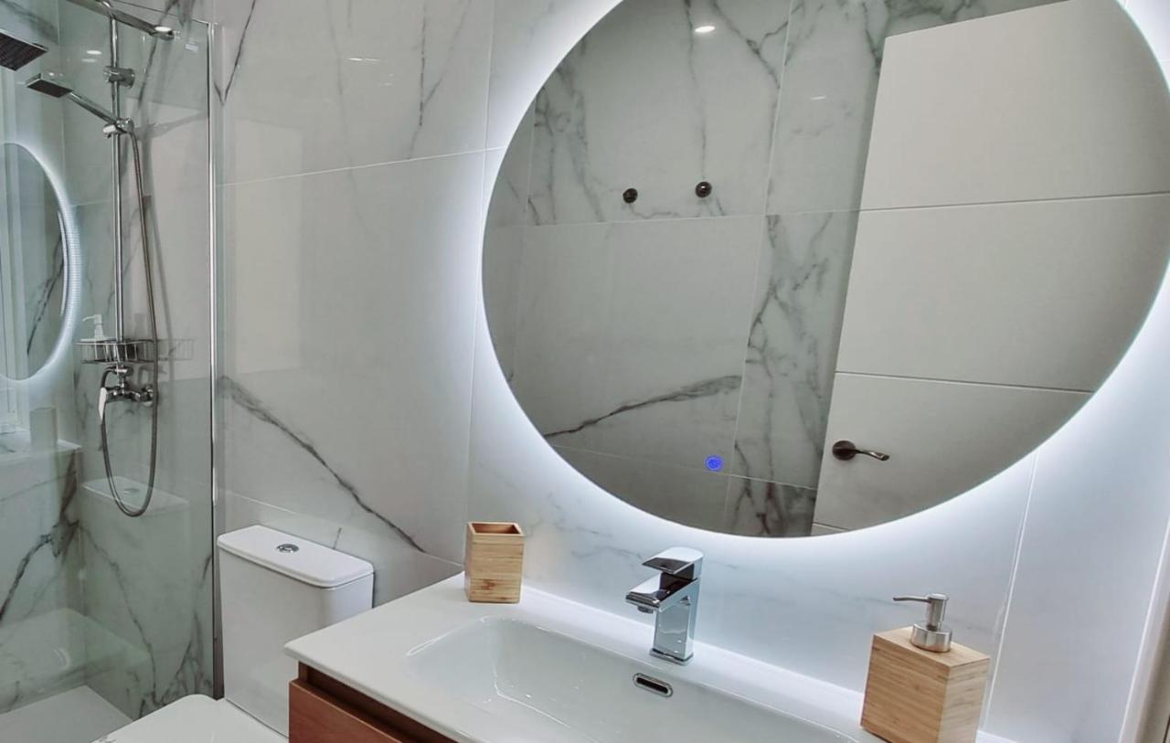 Gleaming & Well Located Apartment In Malaga Center Εξωτερικό φωτογραφία